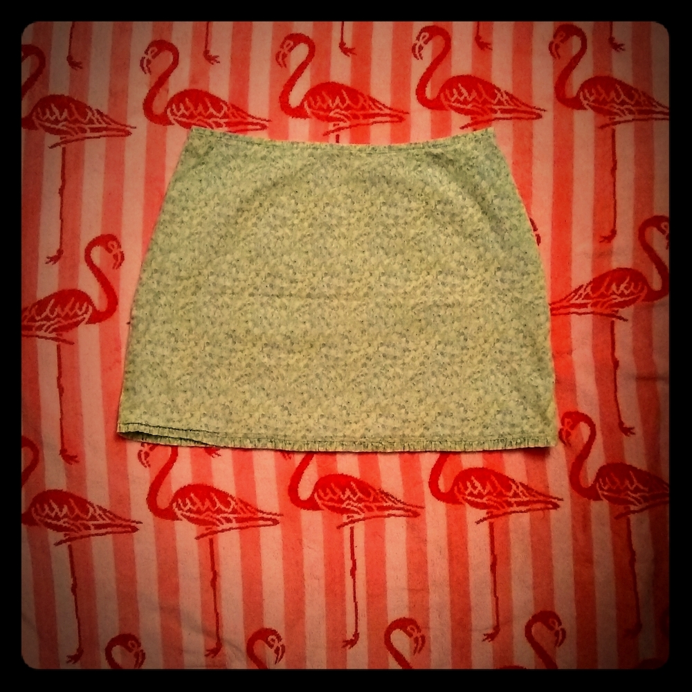Express vintage & Unique floral mini skirt - Picture 2 of 5